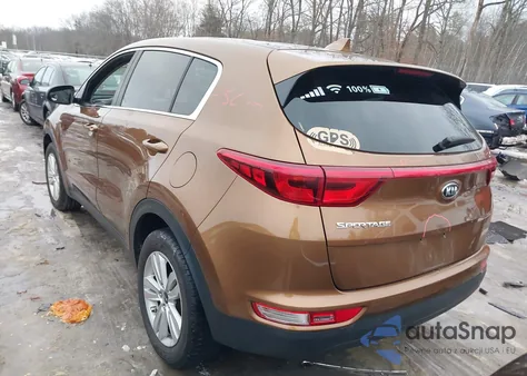 2018 Kia Sportage Lx z USA, uszkodzony, nr VIN KNDPMCAC4J7448344